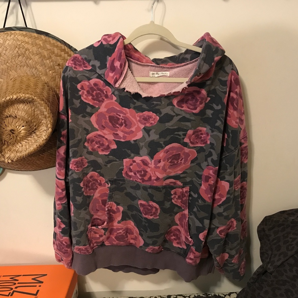 Free people sweatshirt